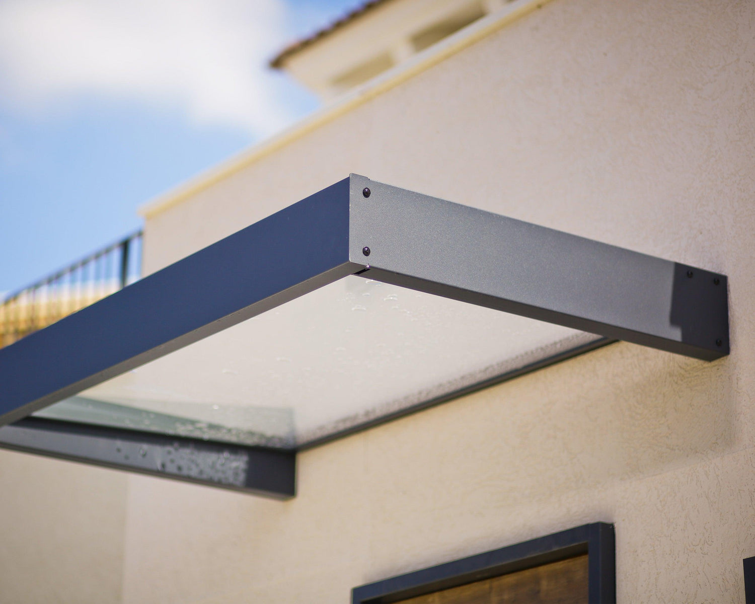 Sophia 2150 7'x3' Awning