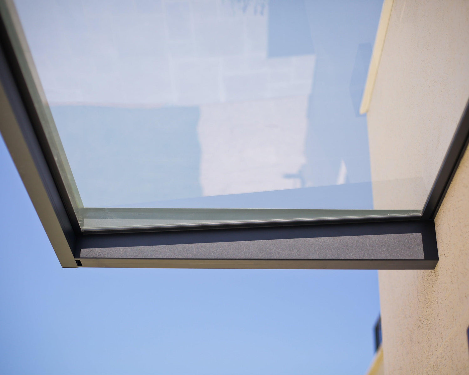 Sophia 2150 7'x3' Awning