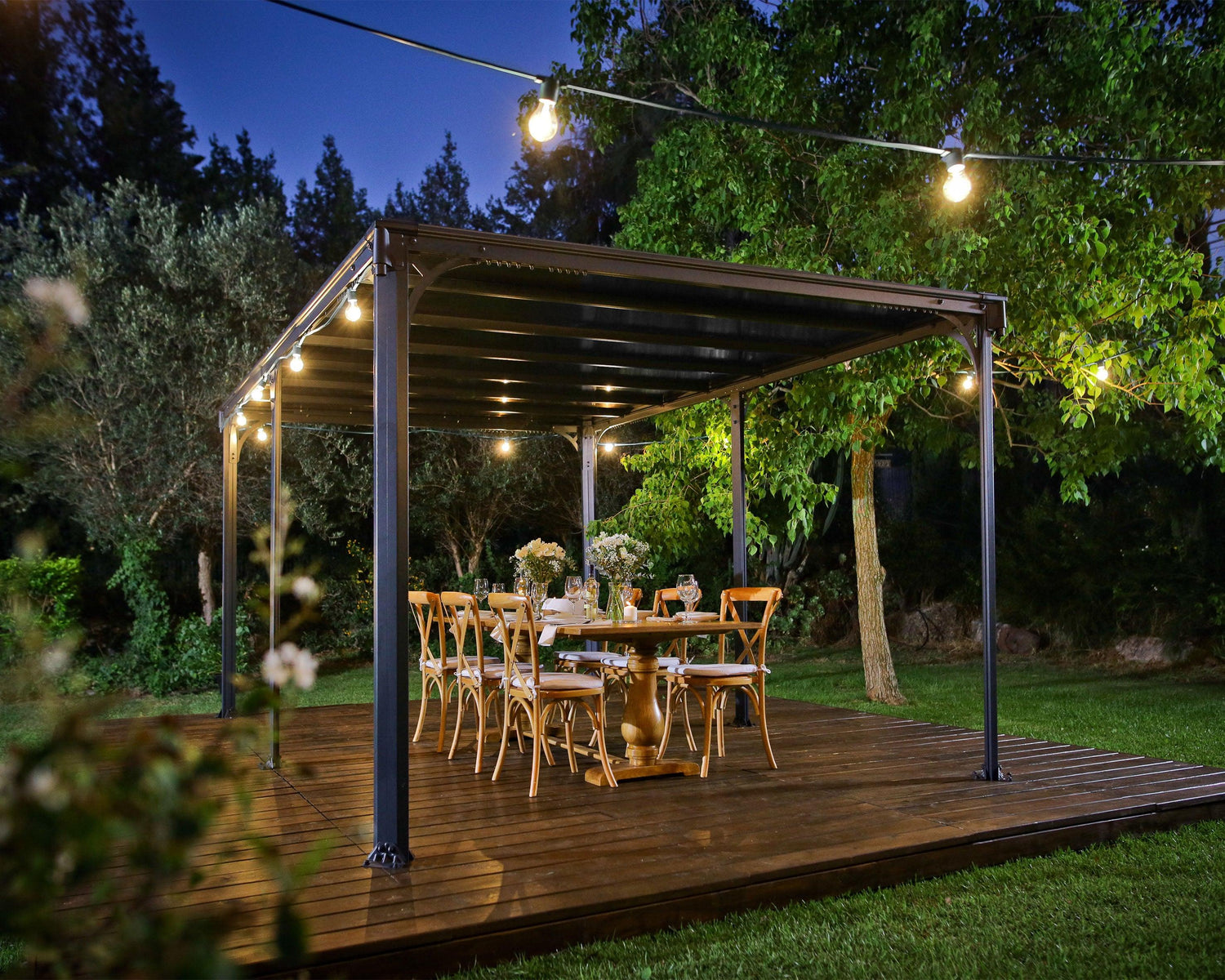 Milano™ 4300 10' x 14' Flat Top Gazebo
