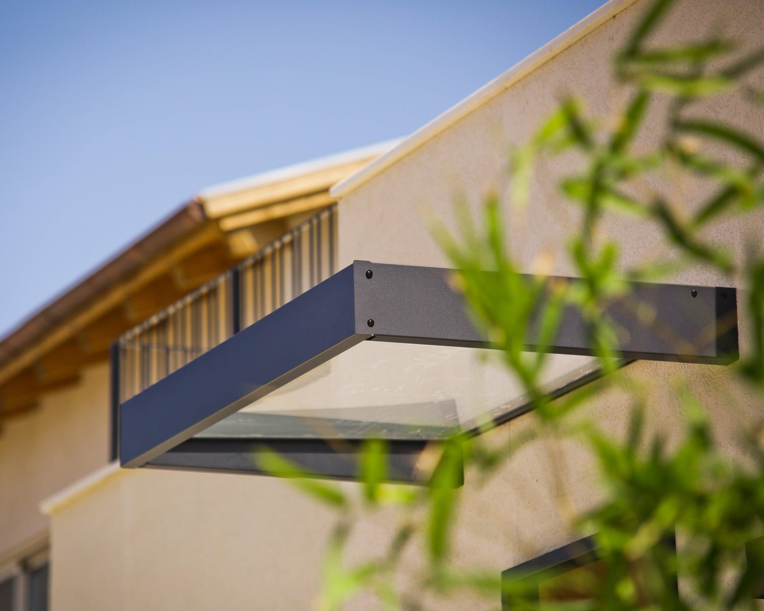 Sophia 1600 5'x3' Awning