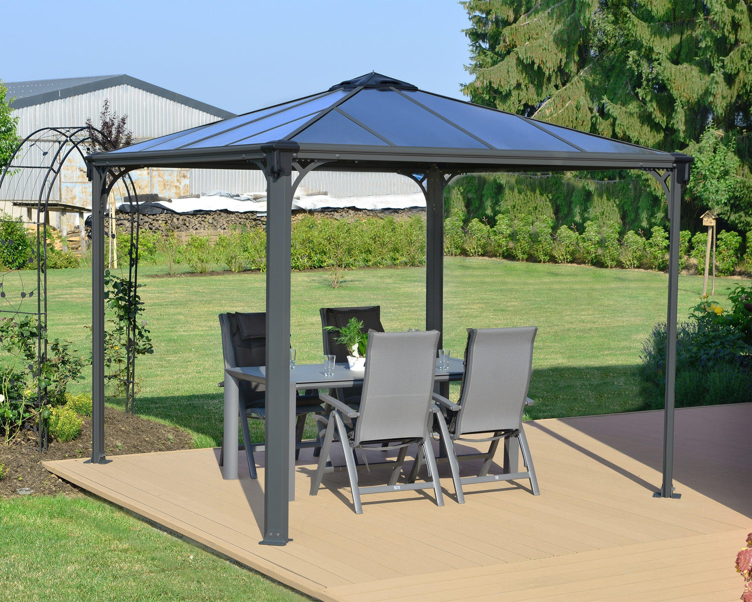 Palermo™ 3000 10' x 10' Gazebo