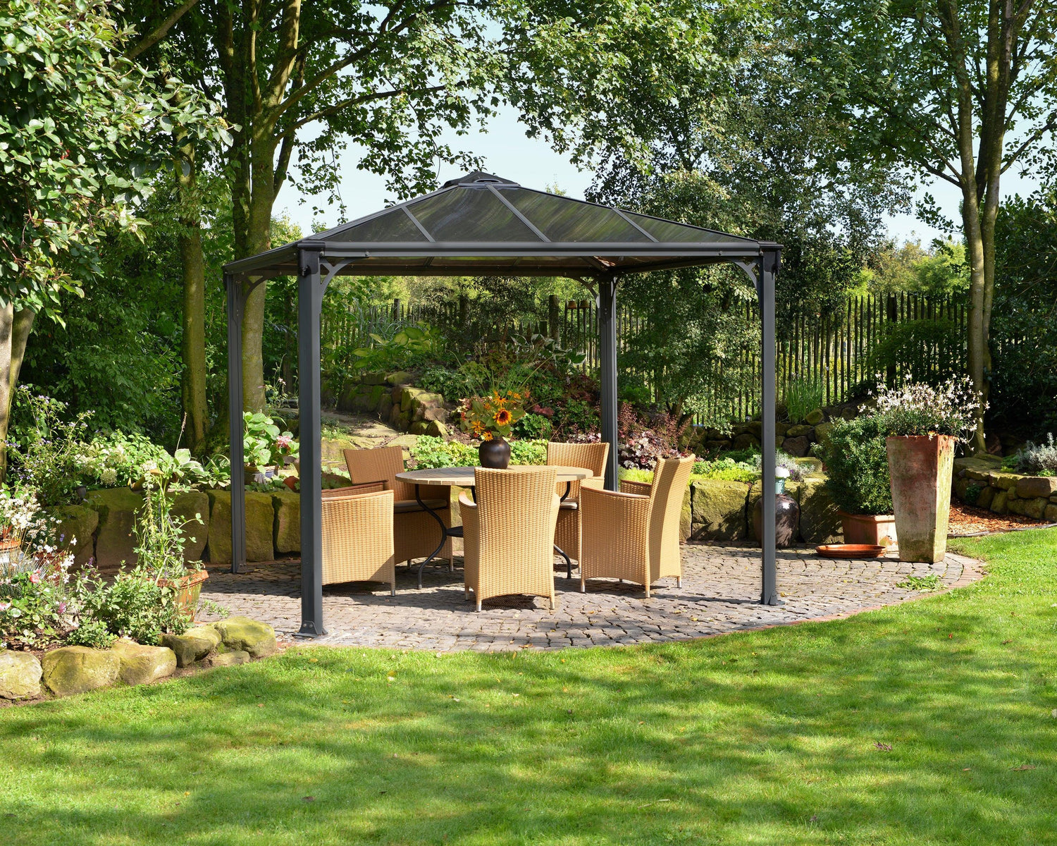 Palermo™ 3600 12' x 12' Gazebo