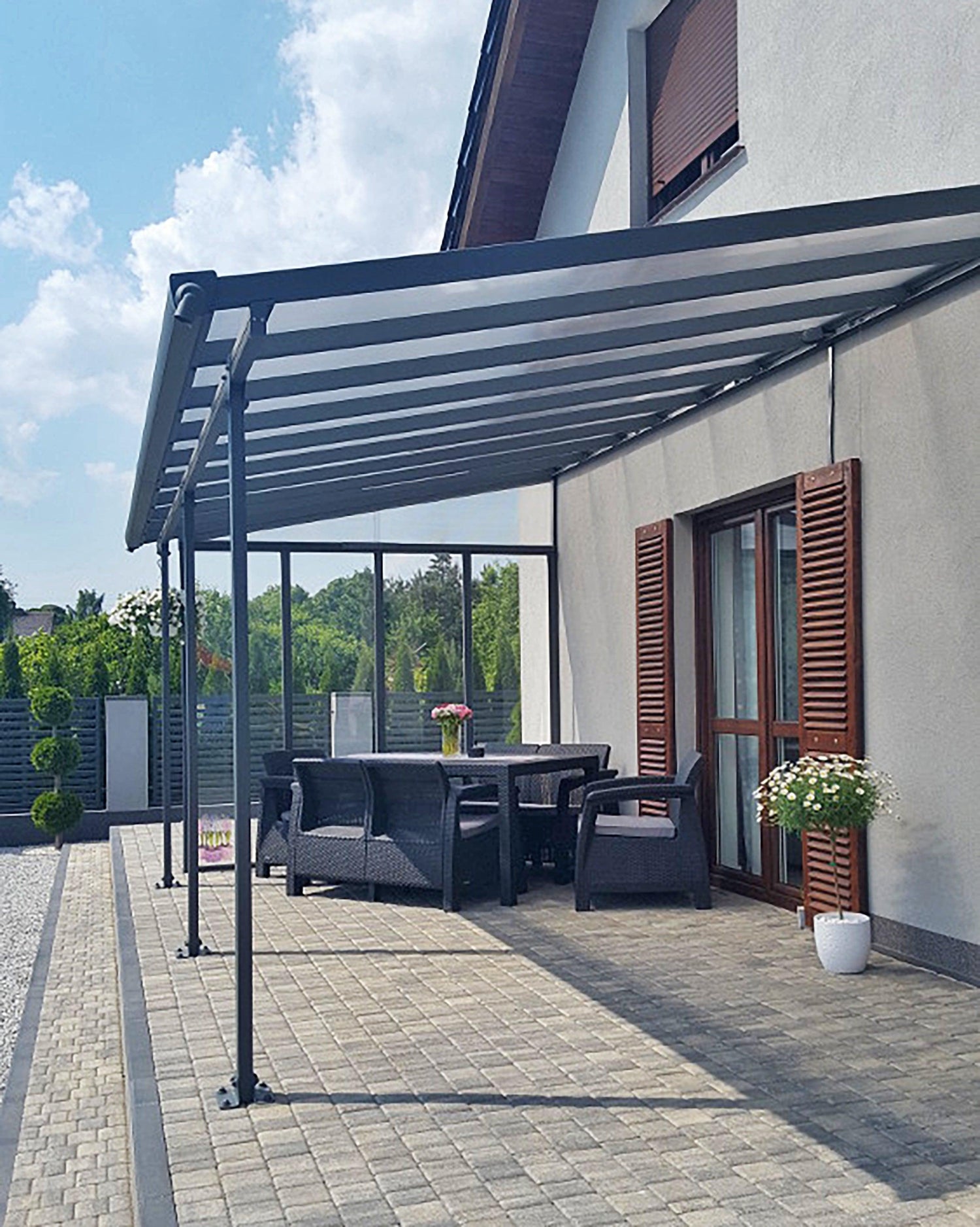 Feria 10' x 18' Patio Cover